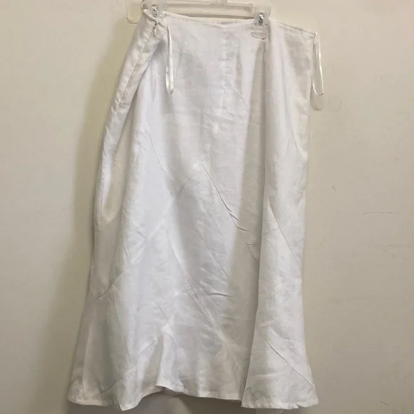 Carole Little White Linen Skirt - Picture 2 of 2